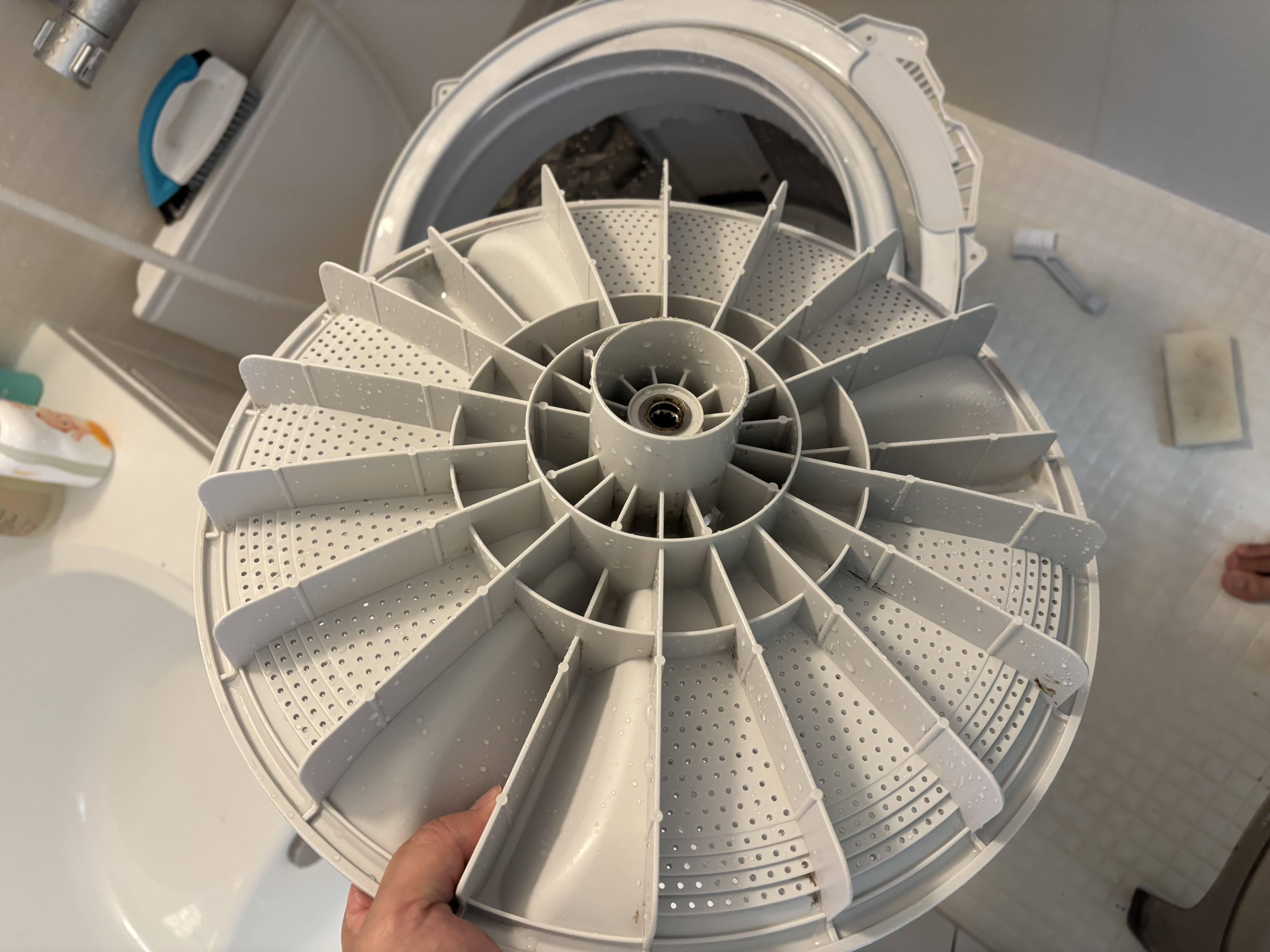 洗濯機の汚れやにおいが気になったら、まずはお気軽にご相談ください